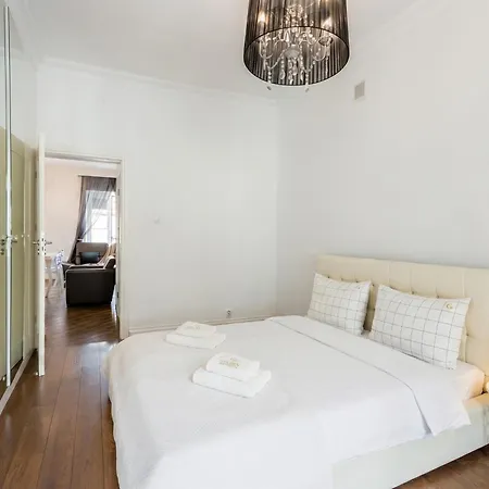 Golden - Elegant Stay, Podwale Street Apartament *