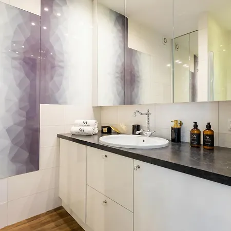 Golden - Elegant Stay, Podwale Street Apartamento