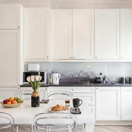 Golden - Elegant Stay, Podwale Street ורשה